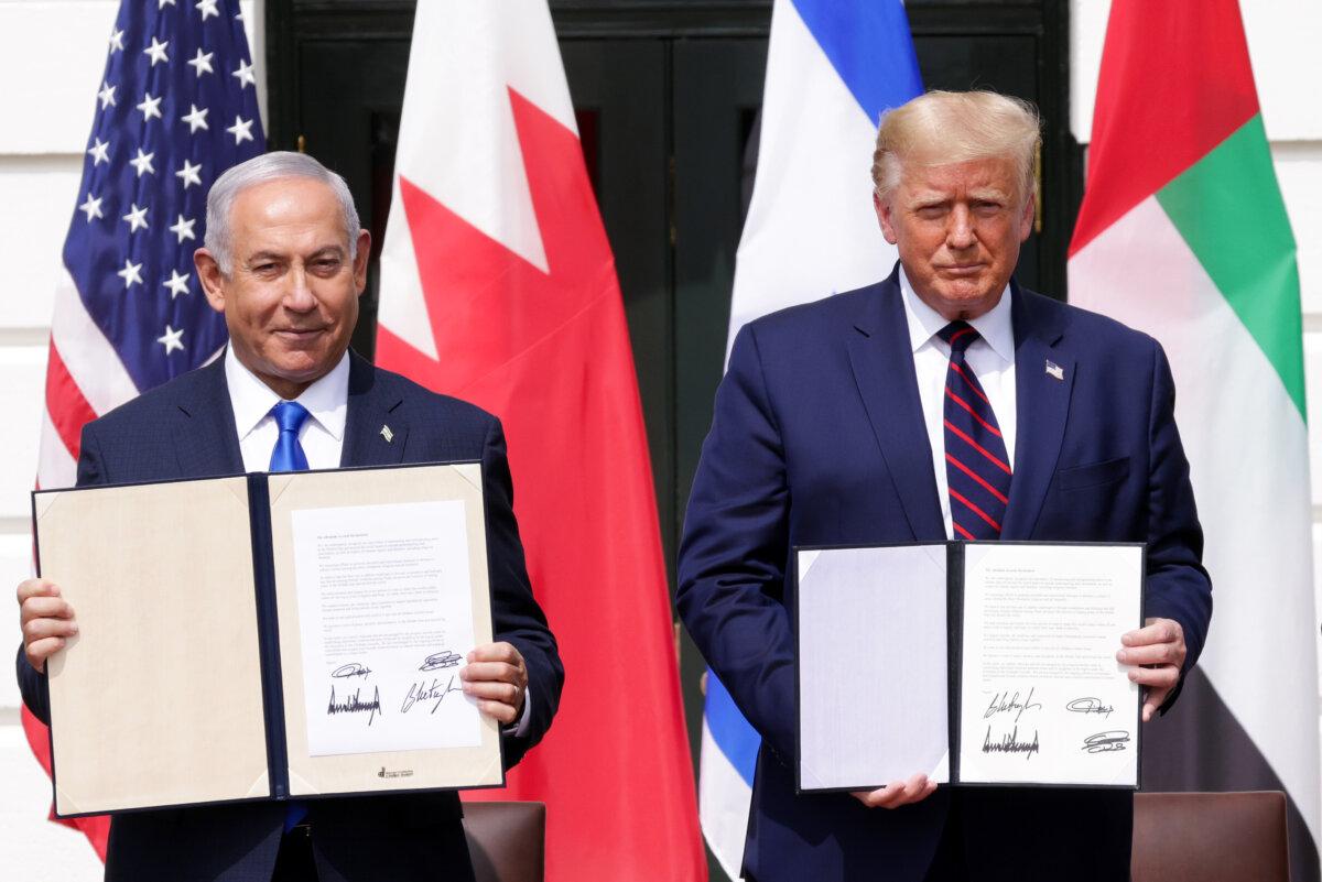 Israeli Prime Minister Benjamin Netanyahu and U.S. President Donald Trump participate in the signing ceremony of the Abraham Accords on the South Lawn of the White House on Sept. 15, 2020. (Alex Wong/Getty Images)