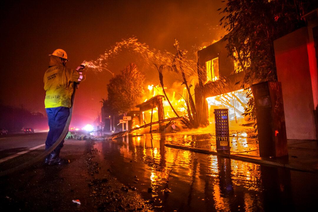 Death Toll From Los Angeles Wildfires Reaches 31
