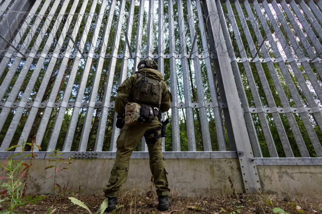 Polish Soldier Acquitted After Firing Shots Toward Migrants Illegally Crossing Border