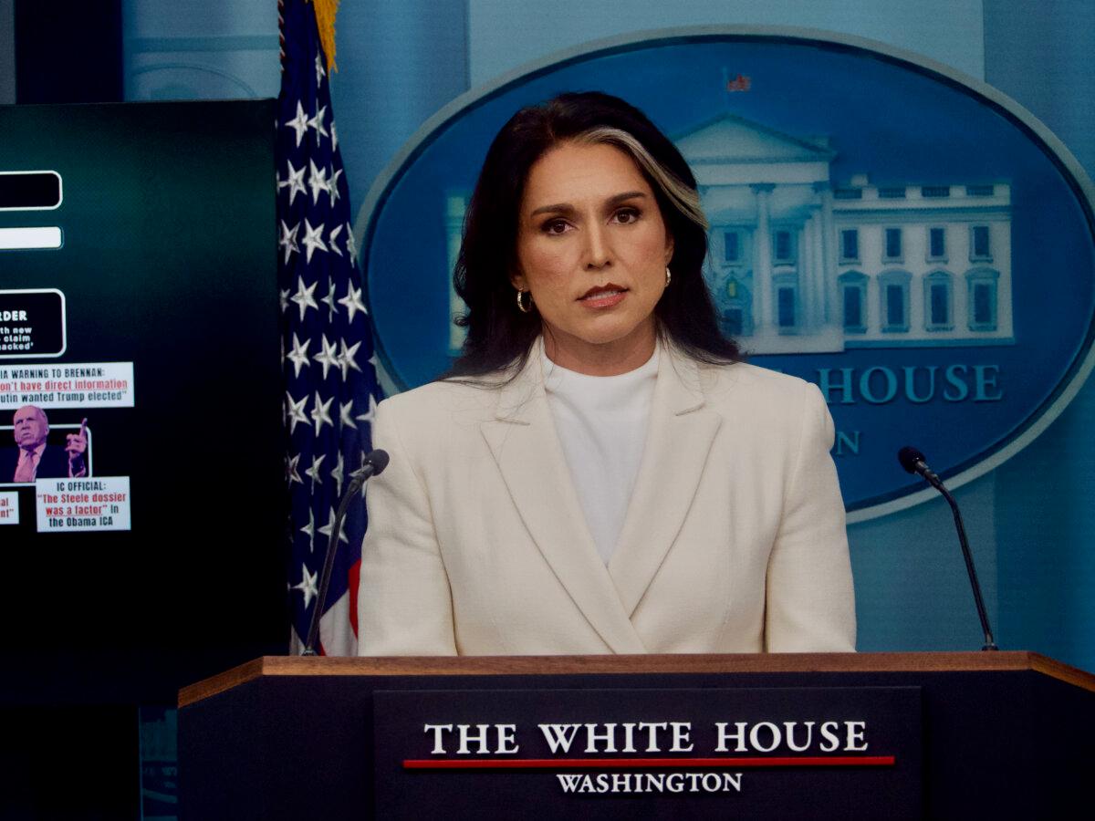 Director of National Intelligence Tulsi Gabbard speaks to reporters during a briefing at the White House in Washington on July 23, 2025. (Travis Gillmore/The Epoch Times)