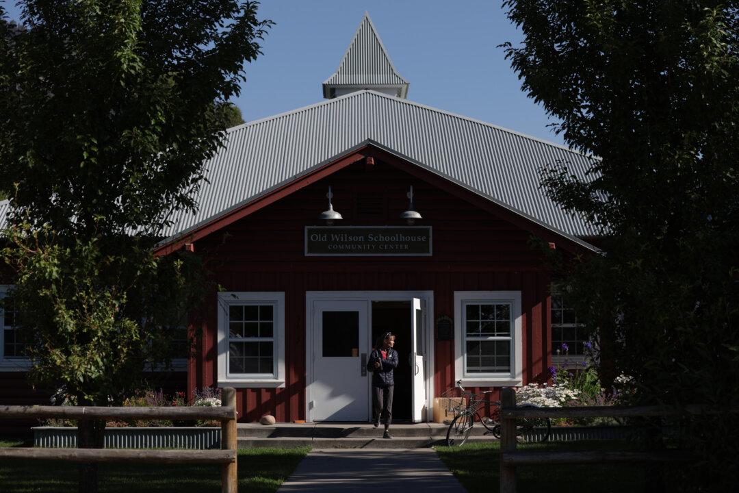 Judge Tosses Lawsuit Against Wyoming Law Requiring Voters Provide Proof of Citizenship