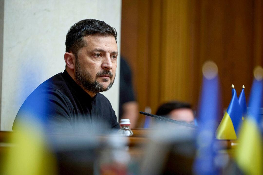 Zelenskyy Backtracks on Anti-Corruption Law After Protests, EU Criticism