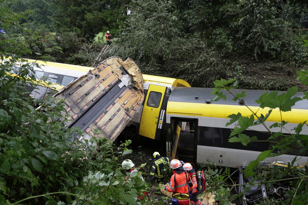 At Least 3 Killed and Others Injured in Train Derailment in Southern Germany