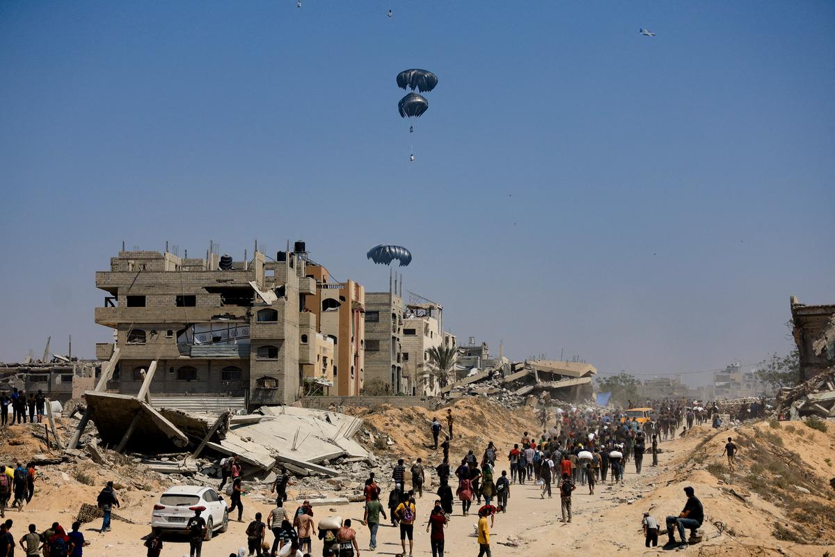 Israel Halts Fighting in Select Areas of Gaza Strip Each Day to Allow Flow of Aid