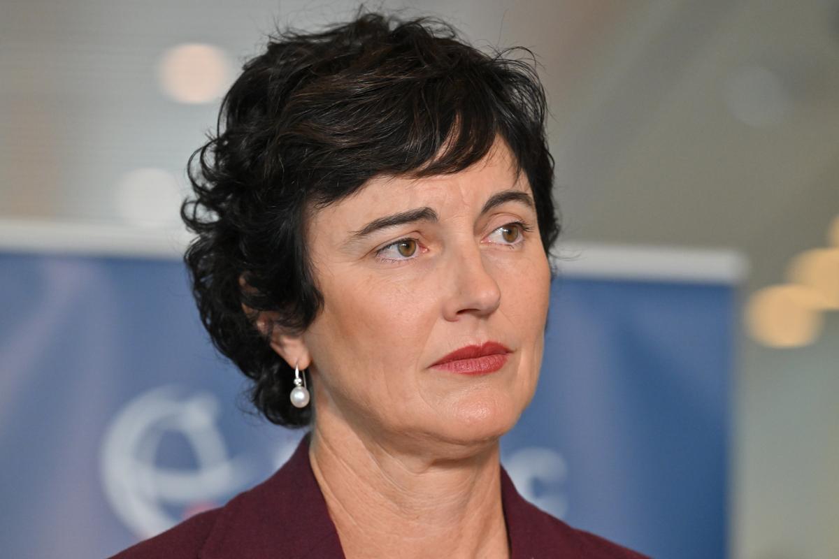 Teal MP Tries to Ban Political Parties From Handling Postal Vote Applications