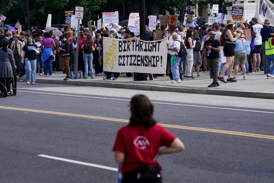 Appeals Court Upholds Nationwide Ban on Trump’s Birthright Citizenship Order