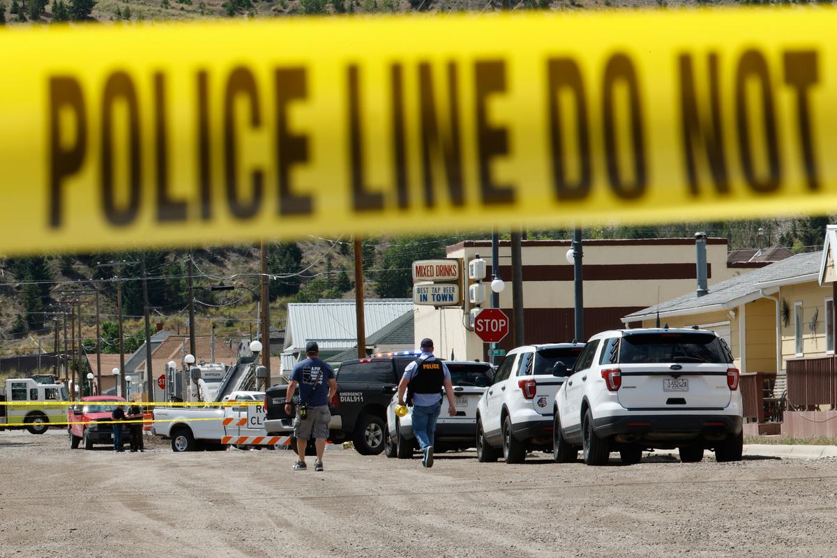 Law Enforcement Search for Shooting Suspect After 4 Killed in Montana thumbnail
