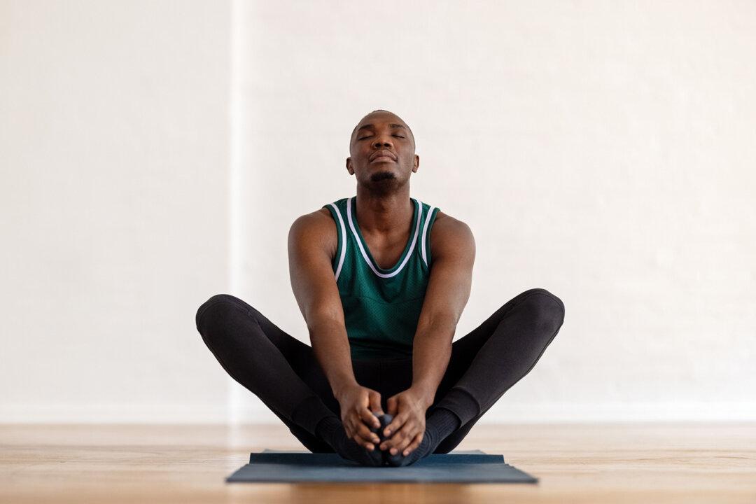 How Floor Sitting Can Improve Balance, Posture, and Longevity