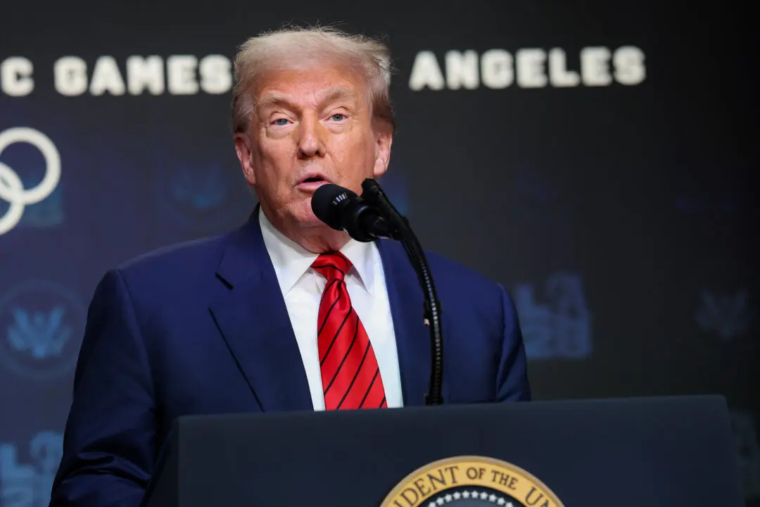 Judge Blocks Trump’s $100,000 Fee for H-1B Visas