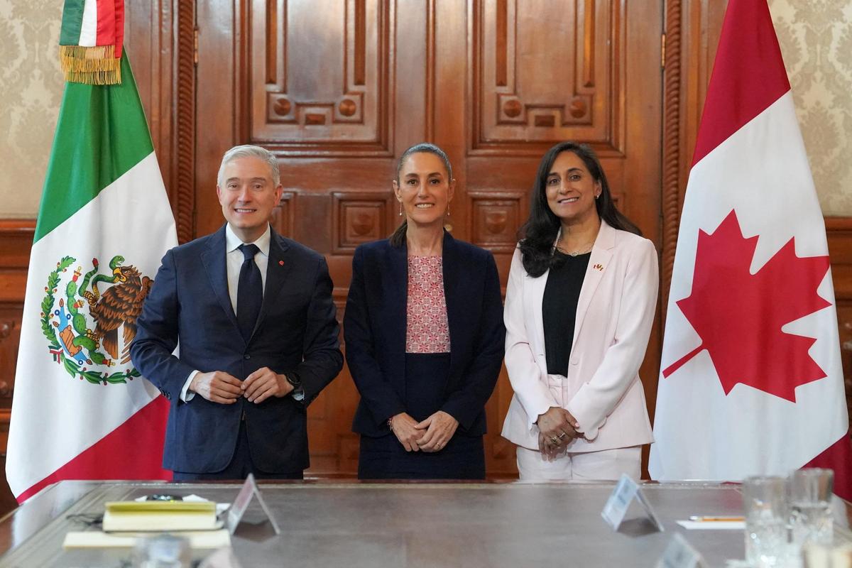 Canadian Ministers Meet Mexican President, Say Path to US Deal Will Differ Significantly