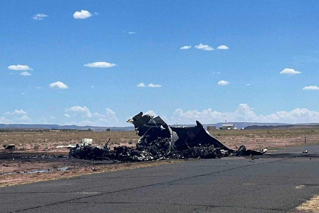 4 People Die in Crash of Medical Transport Plane on Navajo Nation in Northern Arizona