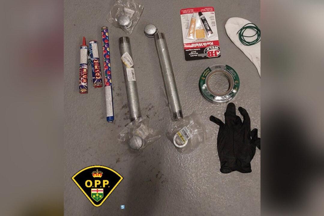Police Find Passenger With Explosive-Making Material During Hwy 400 Traffic Stop