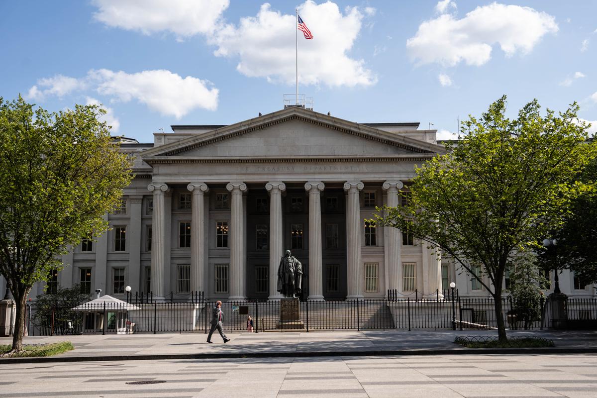 Treasury Department to Issue Rules Limiting Tax Credit Benefits for Illegal Immigrants thumbnail