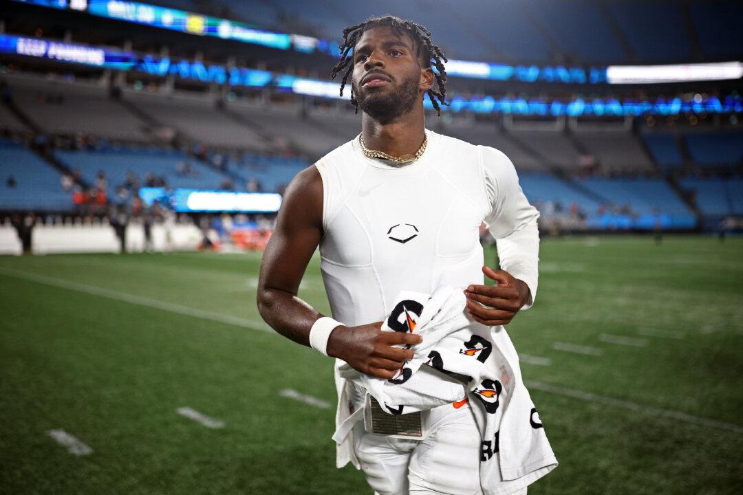 Sharp Sanders Cuts Through Gauntlet of Doubt as Browns Top Panthers