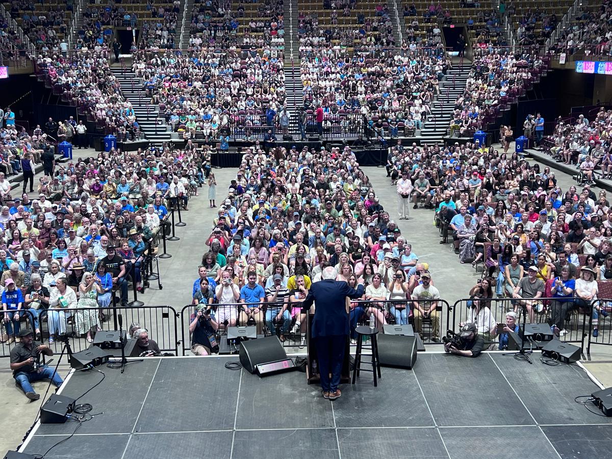 Appalachian Democrats, Independents Seek New Direction thumbnail