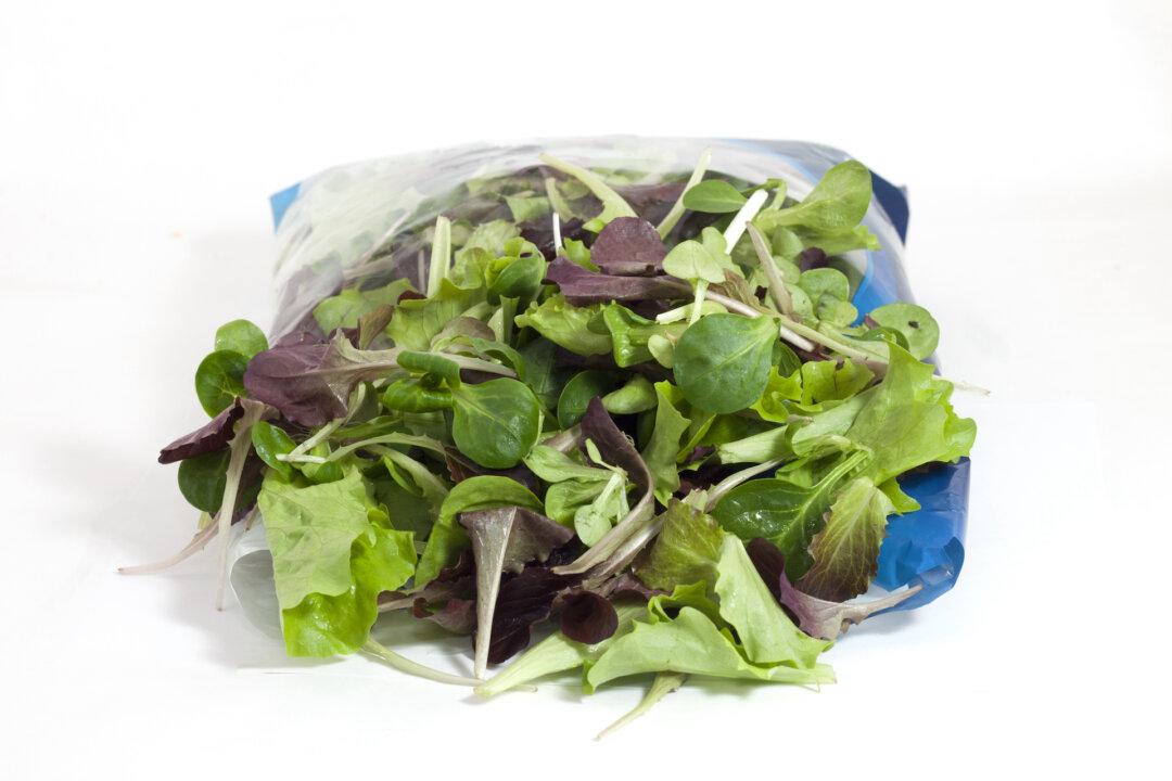 The Best Reason Not to Buy Pre-Washed Salad in a Bag