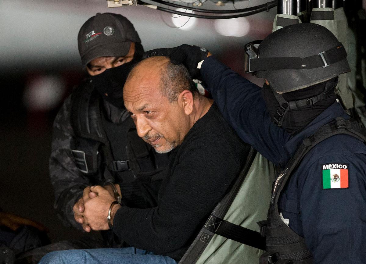 Mexico Extradites 26 Alleged Cartel Members to US