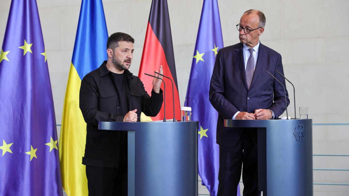 Putin Praises Trump’s Ukraine Peace Push, Suggests US–Russia Nuclear Arms Deal 2 German Chancellor Friedrich Merz (R) and Ukrainian President Volodymyr Zelensky attend a joint press conference at the Chancellery following a virtual meeting hosted by Merz between European leaders and U.S. President Donald Trump in Berlin, Germany, on Aug. 13, 2025. (Omer Messinger/Getty Images)