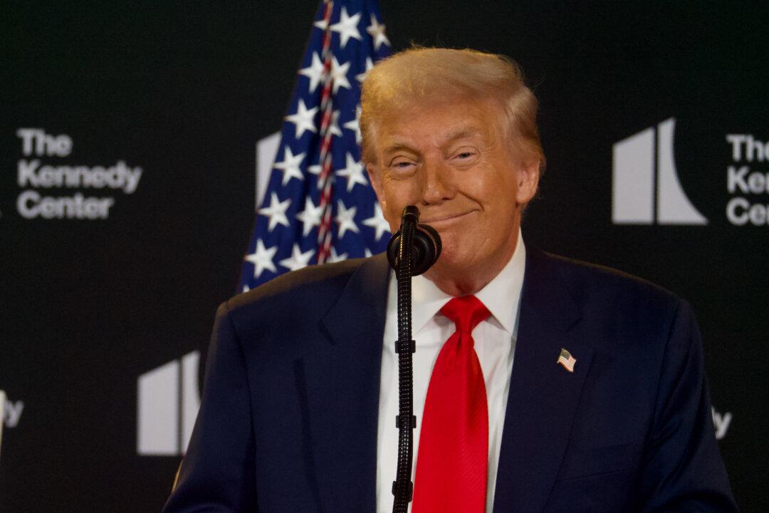 Trump Names Kennedy Center Honorees, Says He'll Host Awards Show