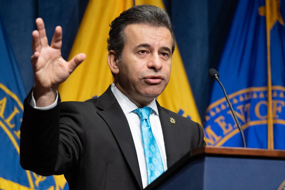 FDA Going to Release Report on Child Deaths From COVID Vaccines: Commissioner