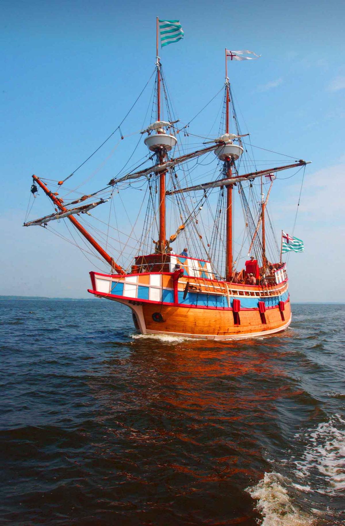 The Elizabeth II is a replica of the 50-ton vessel, Elizabeth, used by the Roanoke Colony settlers to travel to the New World. Located at the Roanoke Island Festival Park, the ship was built in 1983 to commemorate the 400th anniversary of these voyages. (Courtesy of VisitNC.com)