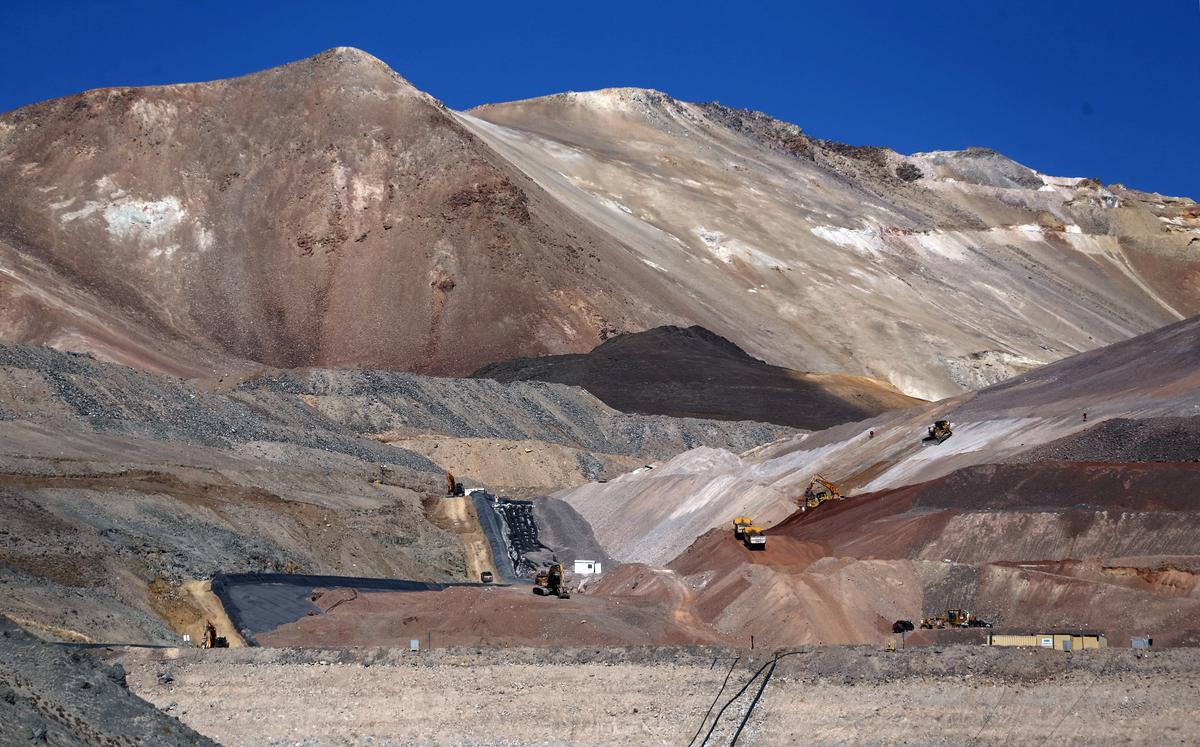 Canada’s Barrick, China’s Shandong Gold Seek to Add $400 Million Investment in Argentine Mine