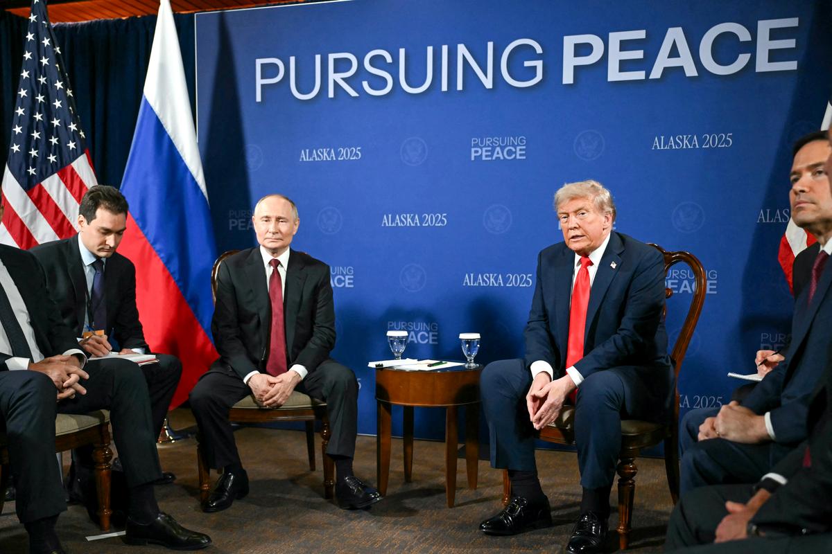 Putin Offers 1-Year Extension to US–Russia Nuclear Arms Treaty