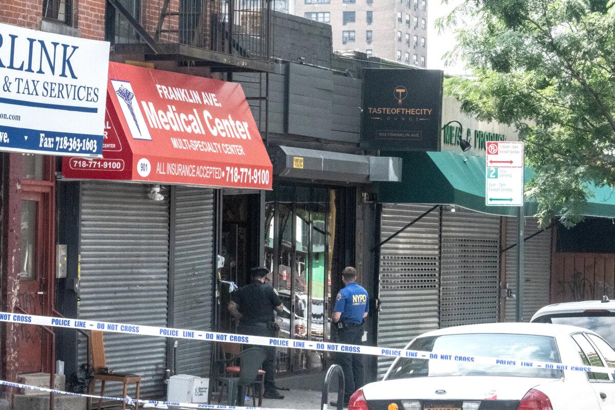 Three Killed, Nine Wounded in Brooklyn Nightclub Shooting 1 image?url=https%3A%2F%2Fimg.theepochtimes.com%2Fassets%2Fuploads%2F2025%2F08%2F17%2Fid5902390 Brooklyn shooting GettyImages 2229889756