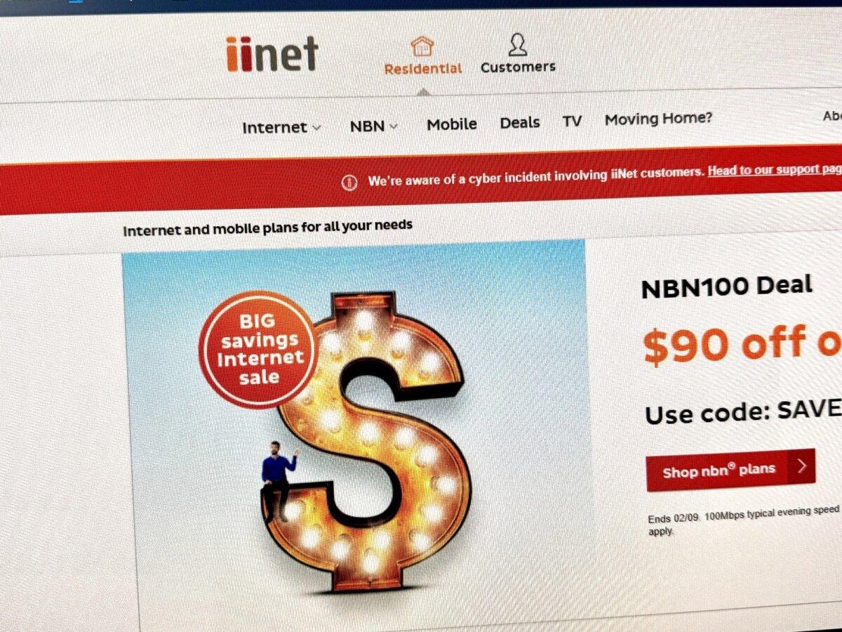 An image of internet provider iiNet's home page including a notice of a cyber attack incident, taken in Brisbane, Australia on Aug. 19, 2025. (Daniel Y. Teng/The Epoch Times)