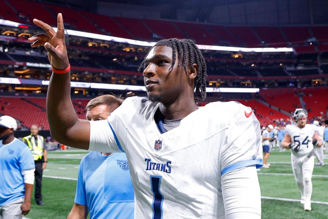 Titans’ Ward, Simmons Have No Bad Blood After Scuffle: ‘I Think It Was What We Needed’