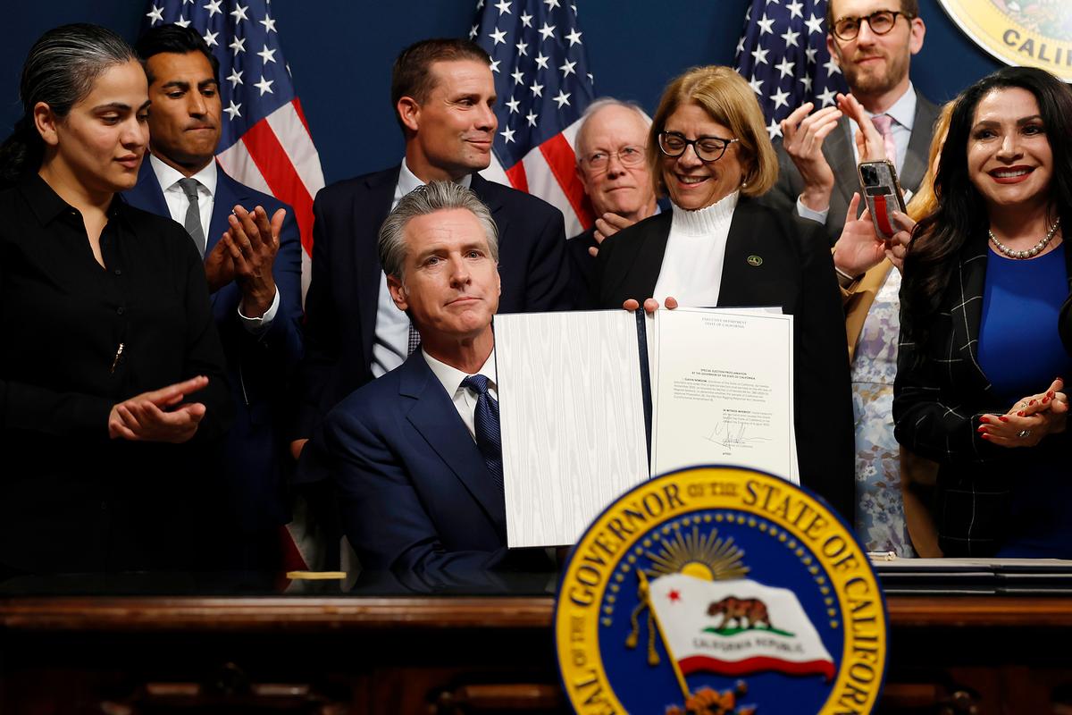 California Moves Ahead With Redistricting