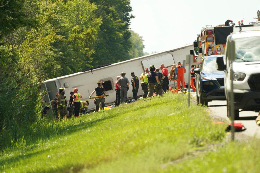 New York Tour Bus Crash on Interstate Highway Leaves 5 Passengers Dead and Many Others Injured