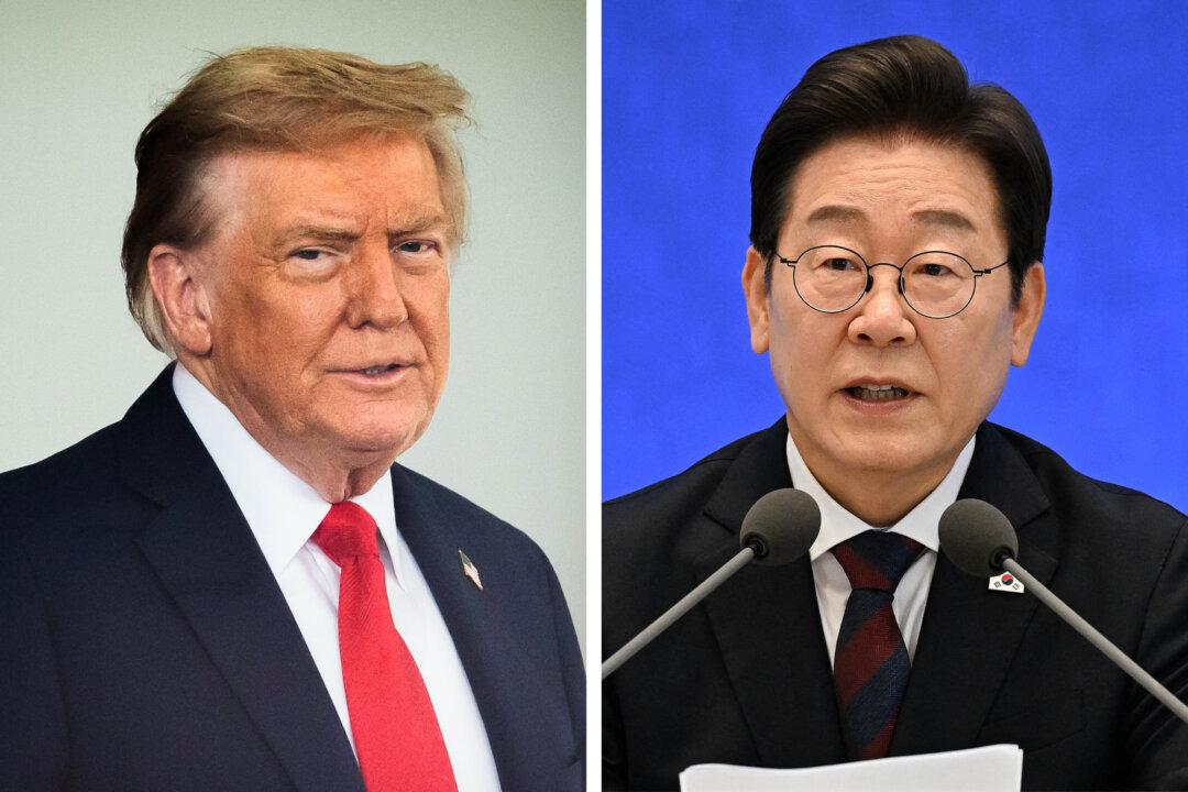 Trump Signals Tough Trade Talks With South Korean Leader, Rules Out Renegotiation