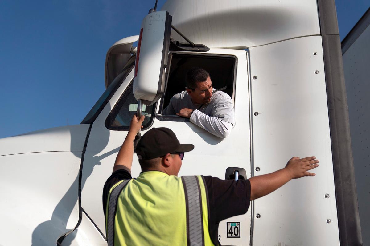 Transportation Secretary Threatens Funding Cuts for 3 States Over Trucker English Rules