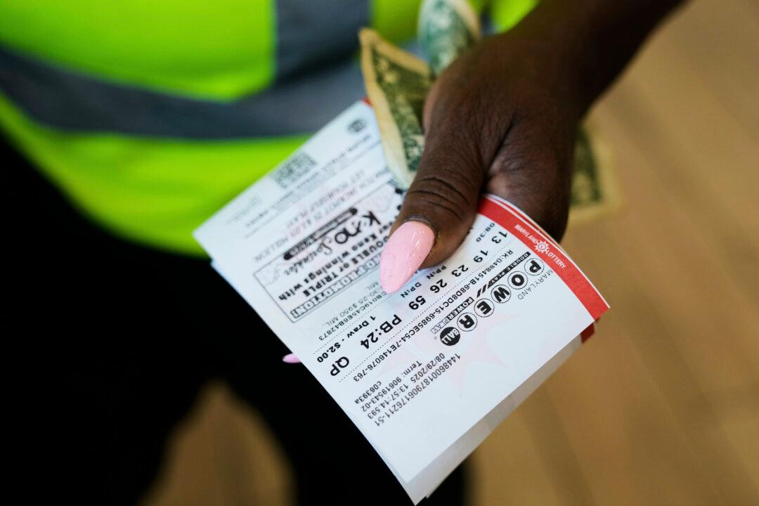 Sunblock, Charcoal ... and Powerball? Holiday Weekend Lottery Drawing Worth $1 Billion