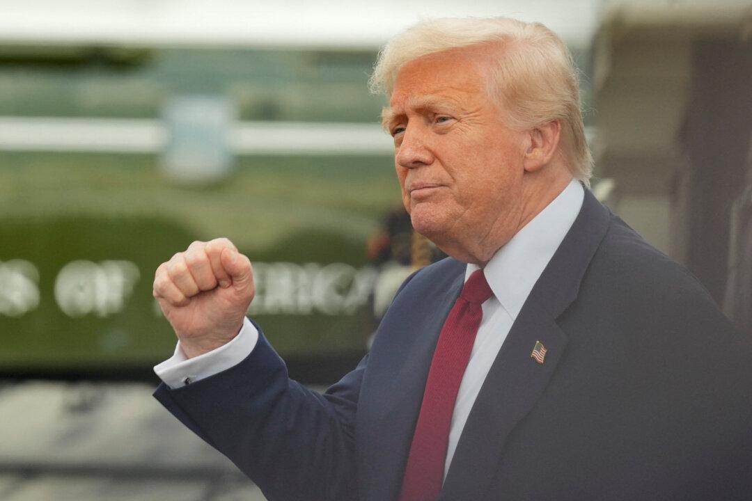 Trump Says Americans Could Get Dividends From Tariff Revenues