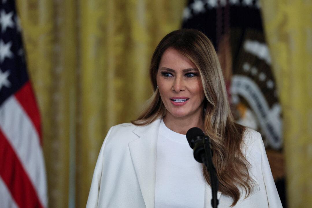 First Lady Melania Trump Pens Letter to Putin About Protecting Children