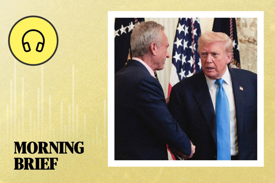 🎧 Trump Calls on Pharmaceutical Companies to ‘Justify Success’ of COVID-19 Vaccines