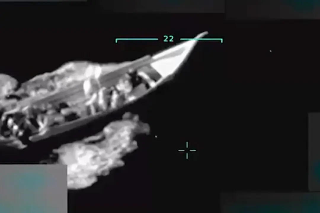 Trump Sends Warning to Venezuela After US Military Strikes Boat Allegedly Carrying Drugs