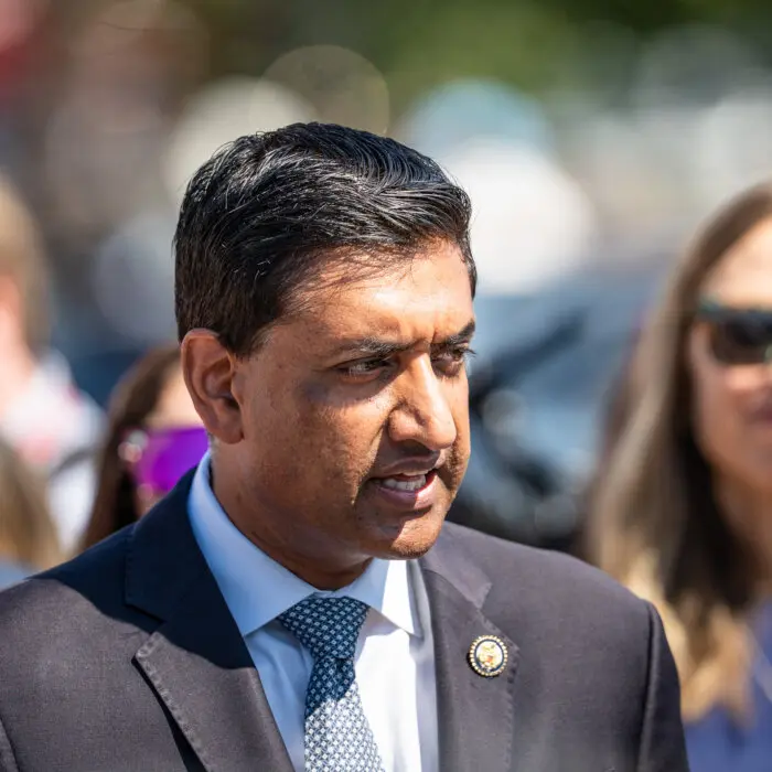 Khanna to Replace Krishnamoorthi as Top Democrat on Influential China Committee