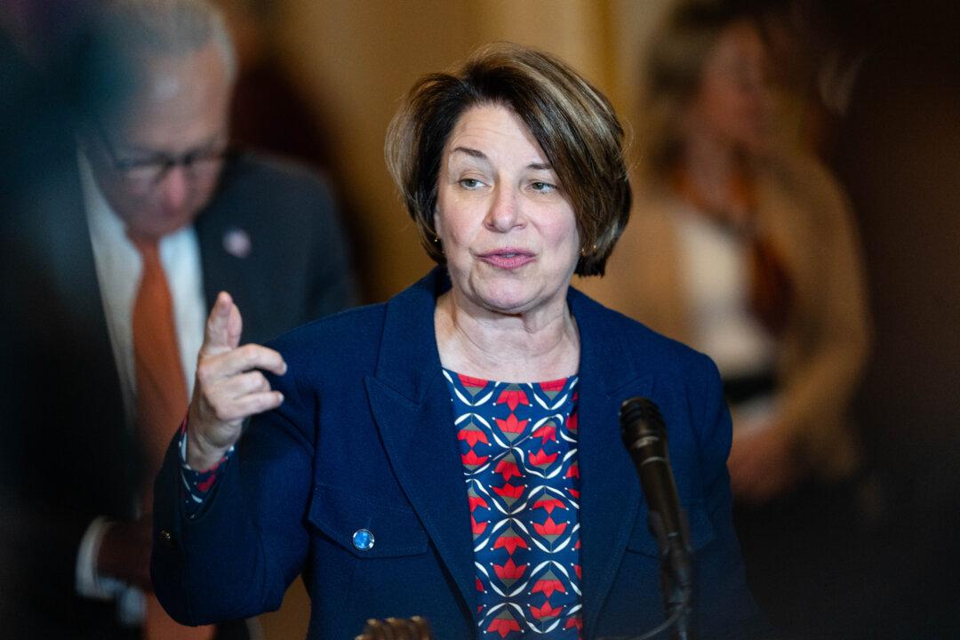 Sen. Amy Klobuchar Launches Minnesota Governor Bid