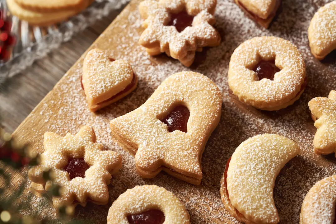 Christmas Prep: 7 Steps to a Stress-Free Season