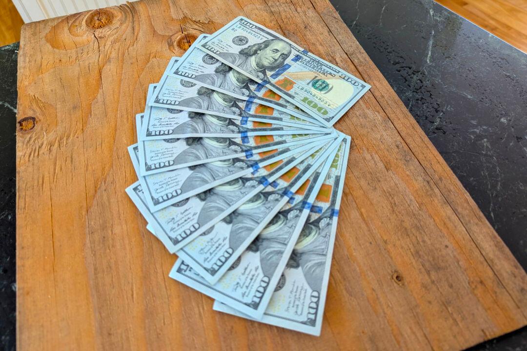 Ask the Builder: The Fair Way to Pay Contractors