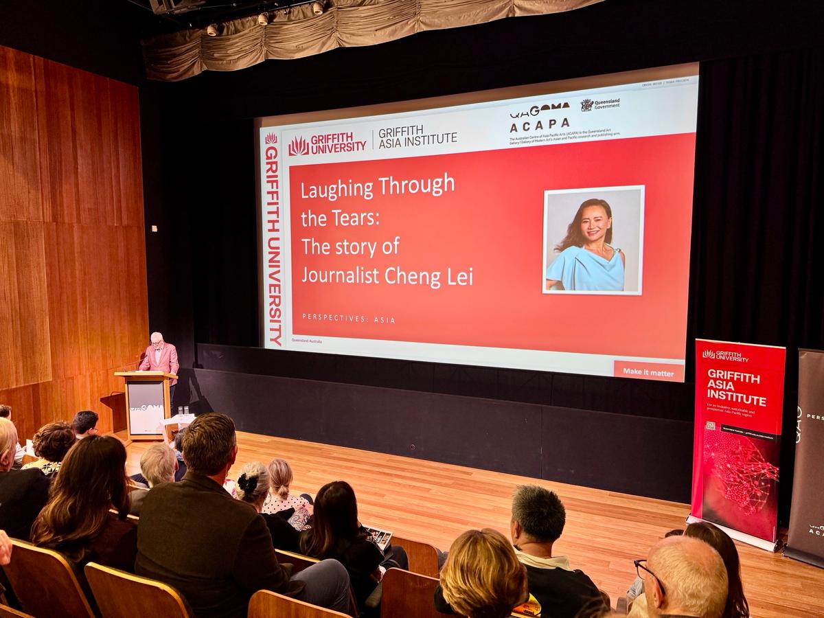 Former political prisoner of the CCP, journalist Cheng Lei prepares to speak at the Gallery of Modern Art in Brisbane, Australia on Aug. 4, 2025. (Daniel Y. Teng/The Epoch Times)