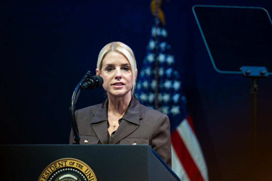 Bondi Vows to Prosecute Threats, Doxxing of Conservatives After Charlie Kirk’s Death