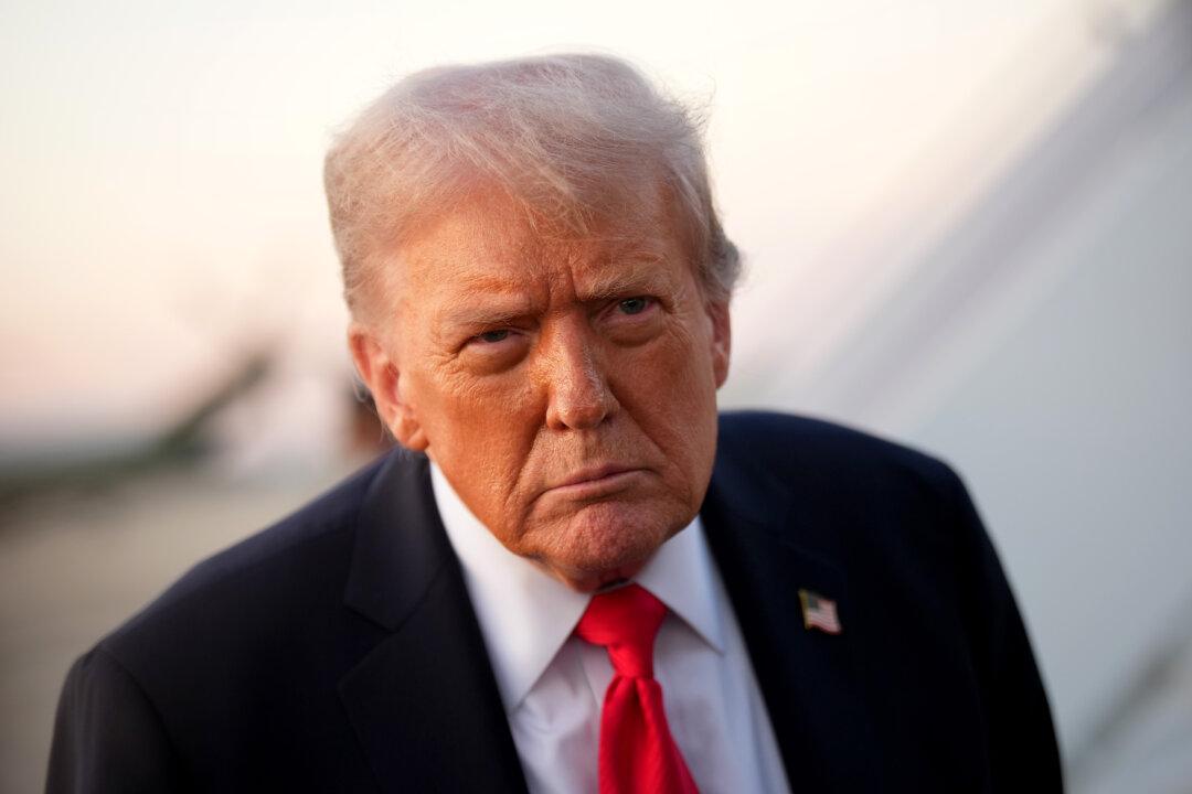 Trump Praises RFK Jr. Amid Calls for His Resignation