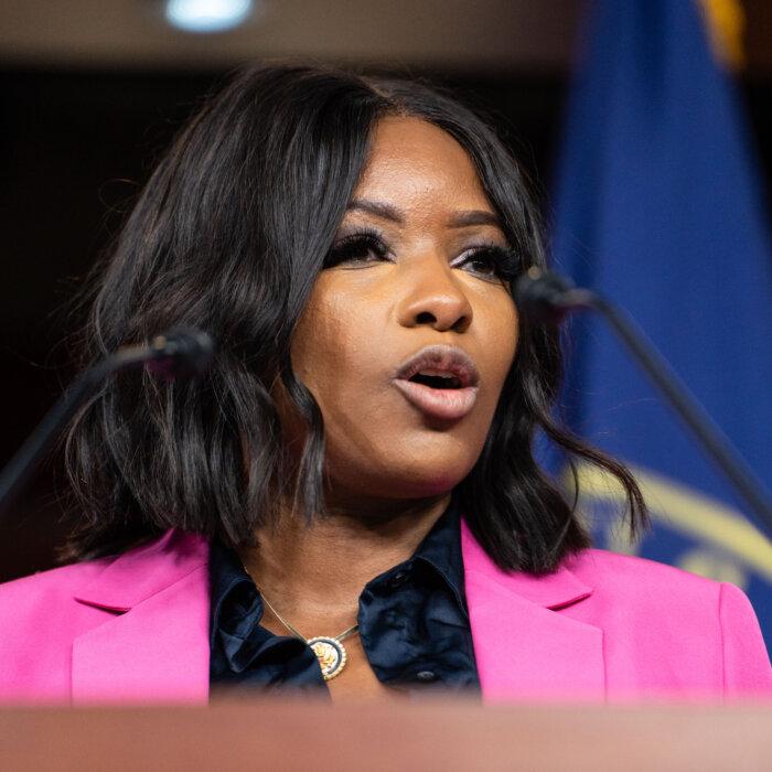 Crockett Enters Texas Senate Race as Allred Drops Out to Run for House