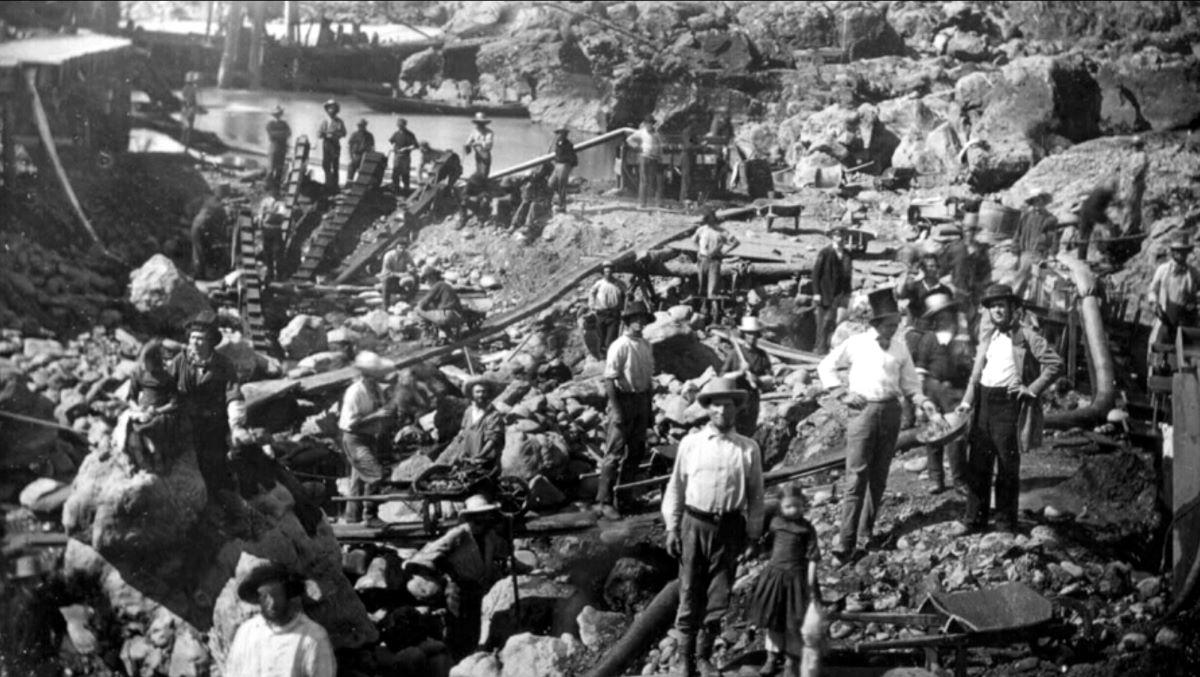 Mining on the American River near Sacramento, circa 1852. (Public Domain)