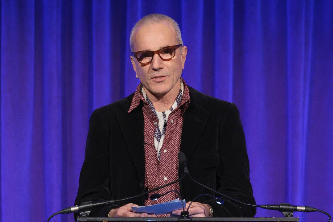 Daniel Day-Lewis Clarifies Retirement Comments, Returns to Screen in Son’s Film