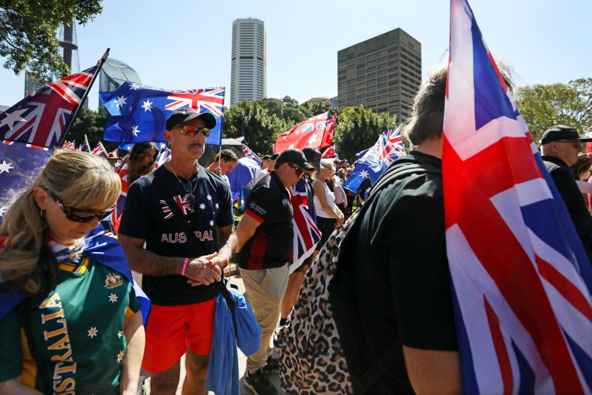 Vigils and Tributes for Charlie Kirk Span the Globe | USNN World News Protesters take a minute of silence in memory of Charlie Kirk during an "Australia Unites for Freedom" rally in Sydney on Sept. 13, 2025. (Getty Images)